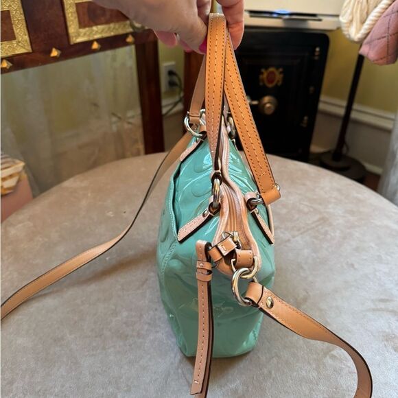 Coach 💎Jewel💎 Green Signature Embossed Patent Leather Small Tote Handbag Purse - Picture 9 of 17
